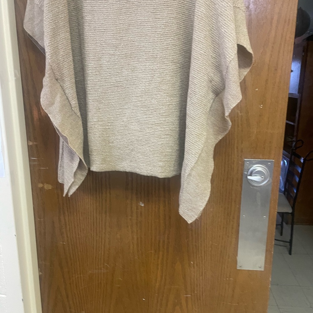New York & Company Beige Women's Poncho